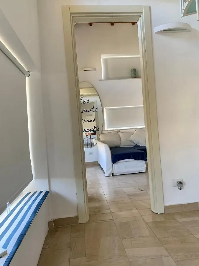 Apartment Regina Elena, Luminoso Appartamento Sulla Spiaggia Calambrone Italy